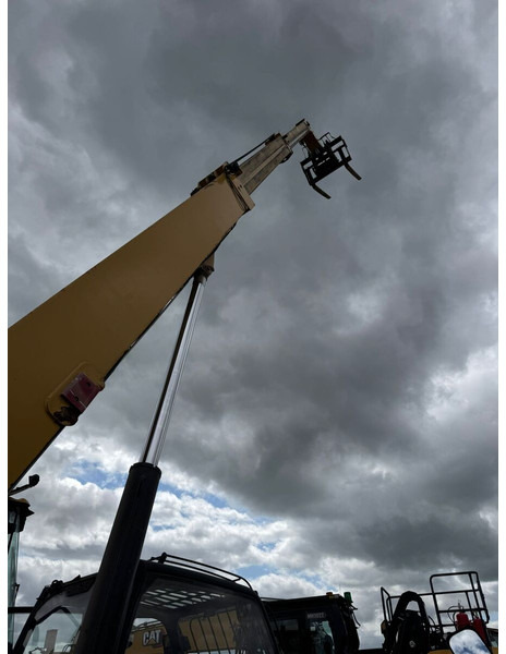 Caterpillar TH360 - Manipulador telescópico: foto 1 Caterpillar TH360 - Manipulador telescópico: foto 1
