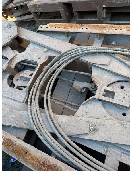 Liebherr Stein HT Diaphragm Wall - Pinza de manipulación para Maquinaria de construcción: foto 3 Liebherr Stein HT Diaphragm Wall - Pinza de manipulación para Maquinaria de construcción: foto 3