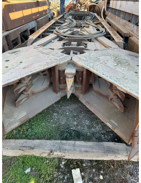 Liebherr Stein HT Diaphragm Wall - Pinza de manipulación para Maquinaria de construcción: foto 4 Liebherr Stein HT Diaphragm Wall - Pinza de manipulación para Maquinaria de construcción: foto 4