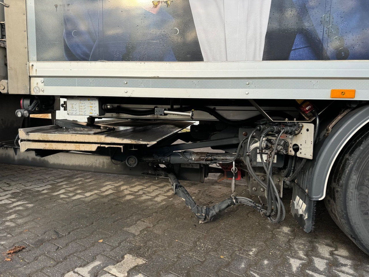 Mercedes-Benz Antos 2540/Durchladbar/2xLBW/Frigoblock/2instock - Camión frigorífico: foto 5 Mercedes-Benz Antos 2540/Durchladbar/2xLBW/Frigoblock/2instock - Camión frigorífico: foto 5