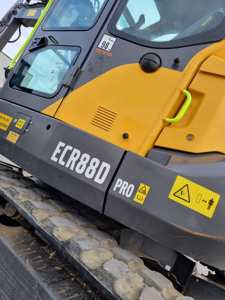 VOLVO ECR 88D PRO - Excavadora de cadenas: foto 1 VOLVO ECR 88D PRO - Excavadora de cadenas: foto 1