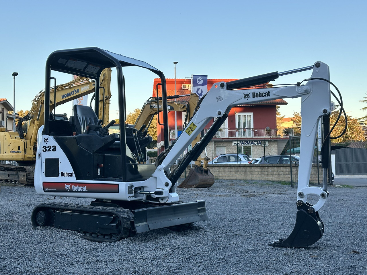 BOBCAT 323 - Miniexcavadora: foto 1 BOBCAT 323 - Miniexcavadora: foto 1