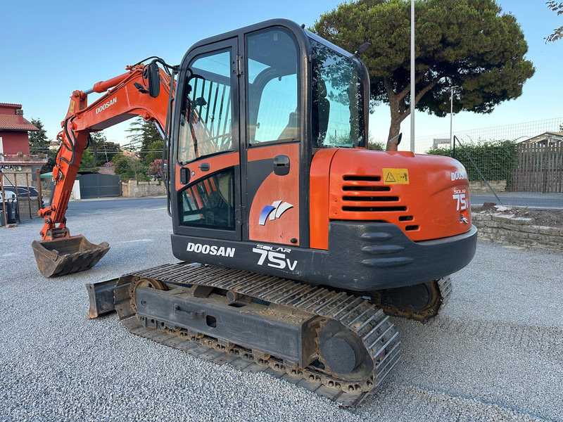 Doosan SOLAR 75V - Excavadora: foto 5 Doosan SOLAR 75V - Excavadora: foto 5