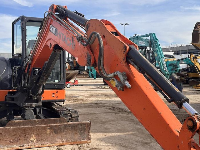 Hitachi ZX65USB - Miniexcavadora: foto 5 Hitachi ZX65USB - Miniexcavadora: foto 5