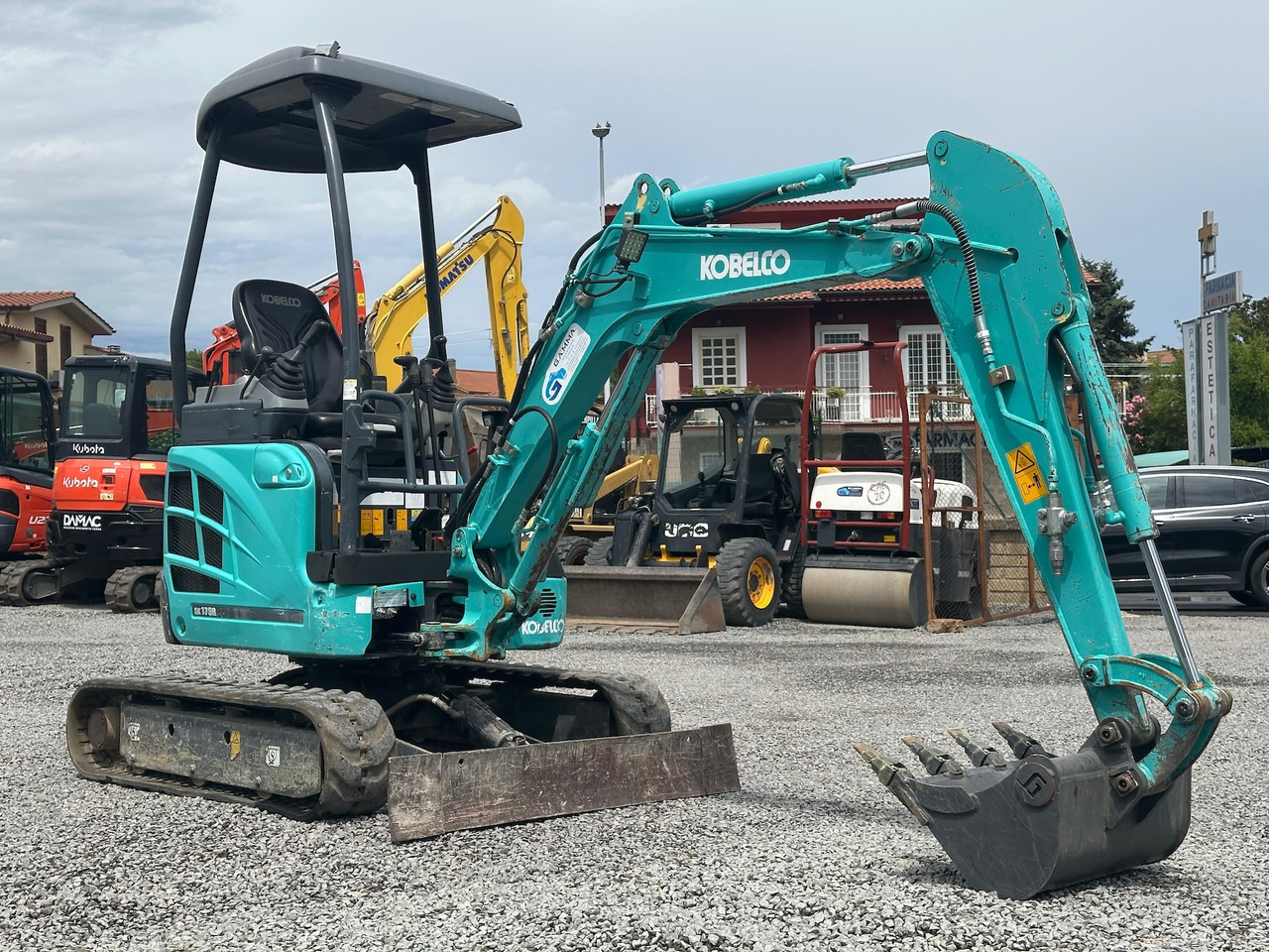 KOBELCO SK17SR-3E - Miniexcavadora: foto 1 KOBELCO SK17SR-3E - Miniexcavadora: foto 1