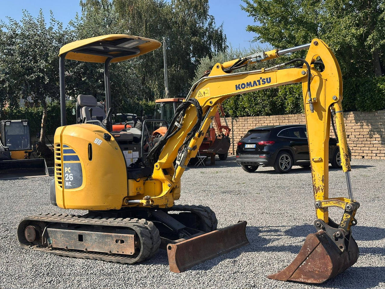 KOMATSU PC26MR-3 - Miniexcavadora: foto 1 KOMATSU PC26MR-3 - Miniexcavadora: foto 1