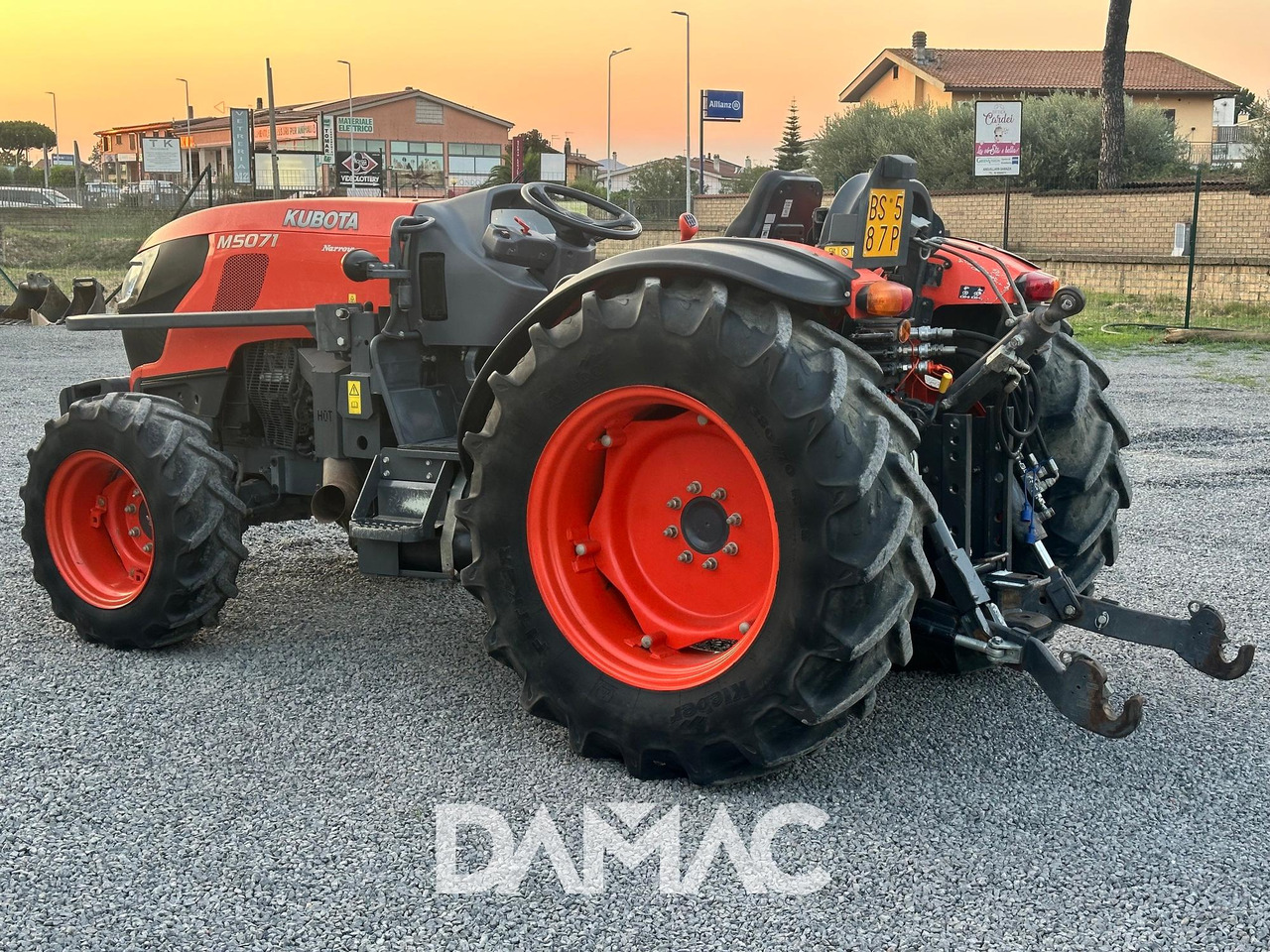 KUBOTA M5071 - Mini tractor: foto 2 KUBOTA M5071 - Mini tractor: foto 2