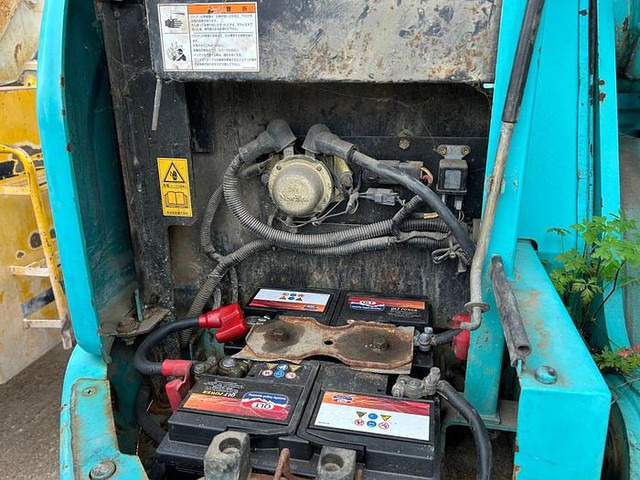 Excavadora Kobelco SK135SR: foto 14