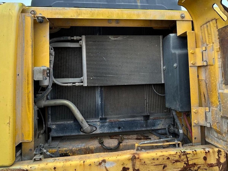 Leasing para New Holland E215B New Holland E215B: foto 17