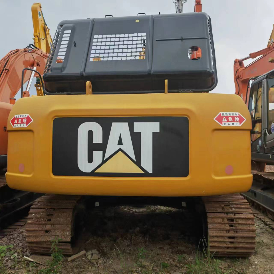 CATERPILLAR 325D2 - Excavadora de cadenas: foto 4 CATERPILLAR 325D2 - Excavadora de cadenas: foto 4