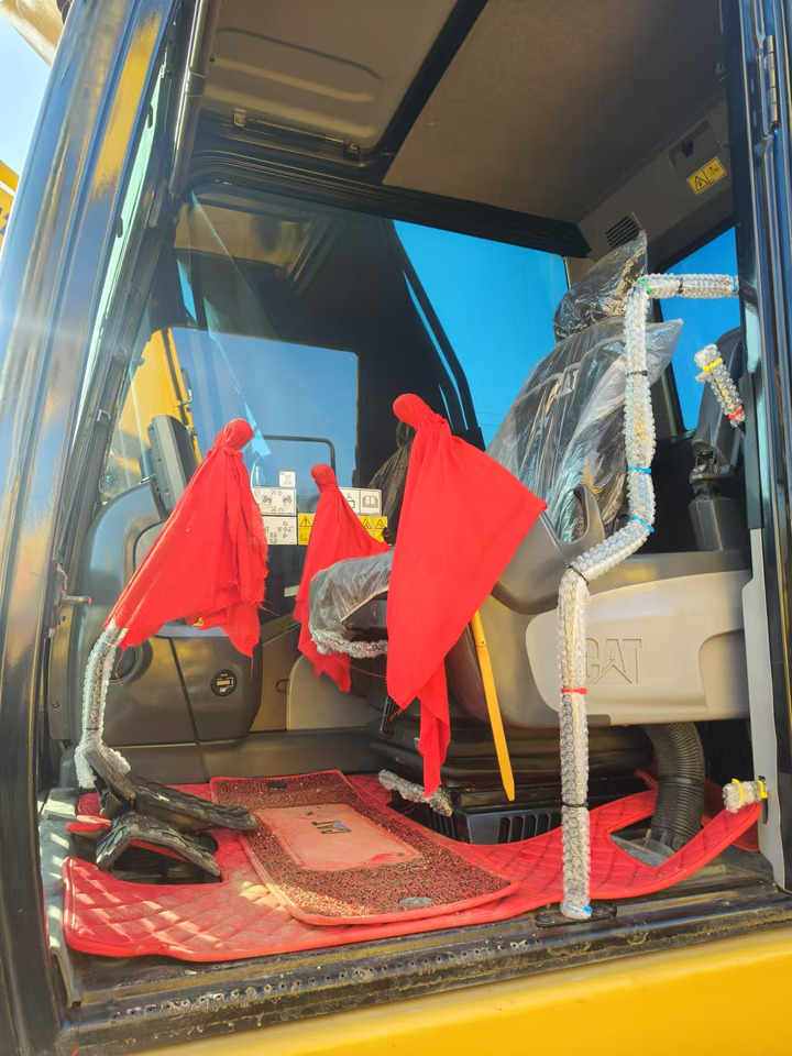 Excavadora de cadenas CATERPILLAR 330D: foto 6