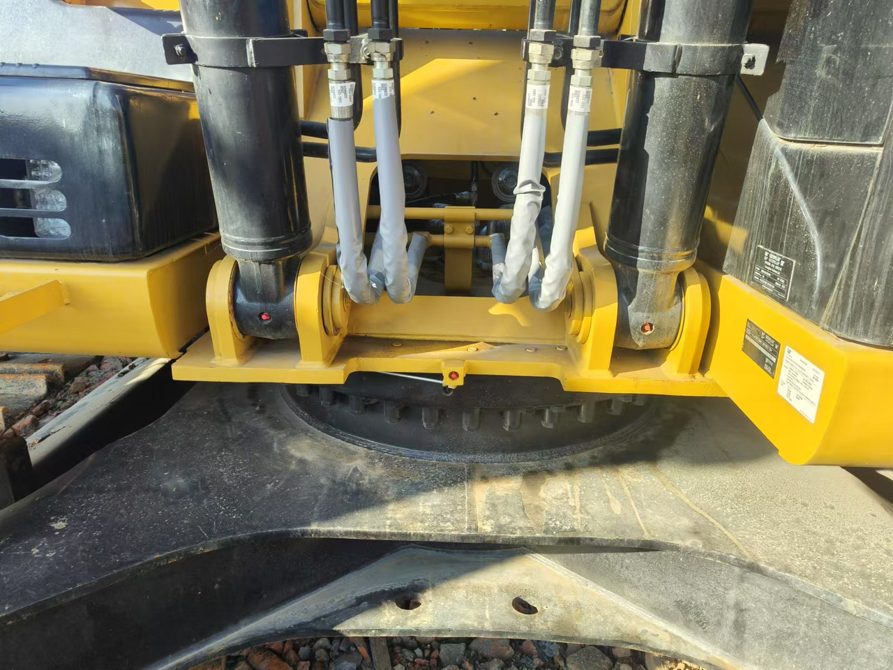 Excavadora de cadenas CATERPILLAR 330D: foto 14 Excavadora de cadenas CATERPILLAR 330D: foto 14