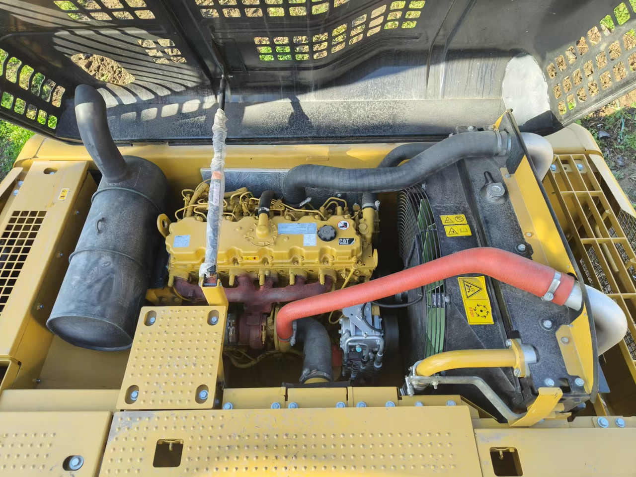 Excavadora de cadenas CATERPILLAR 330D: foto 12