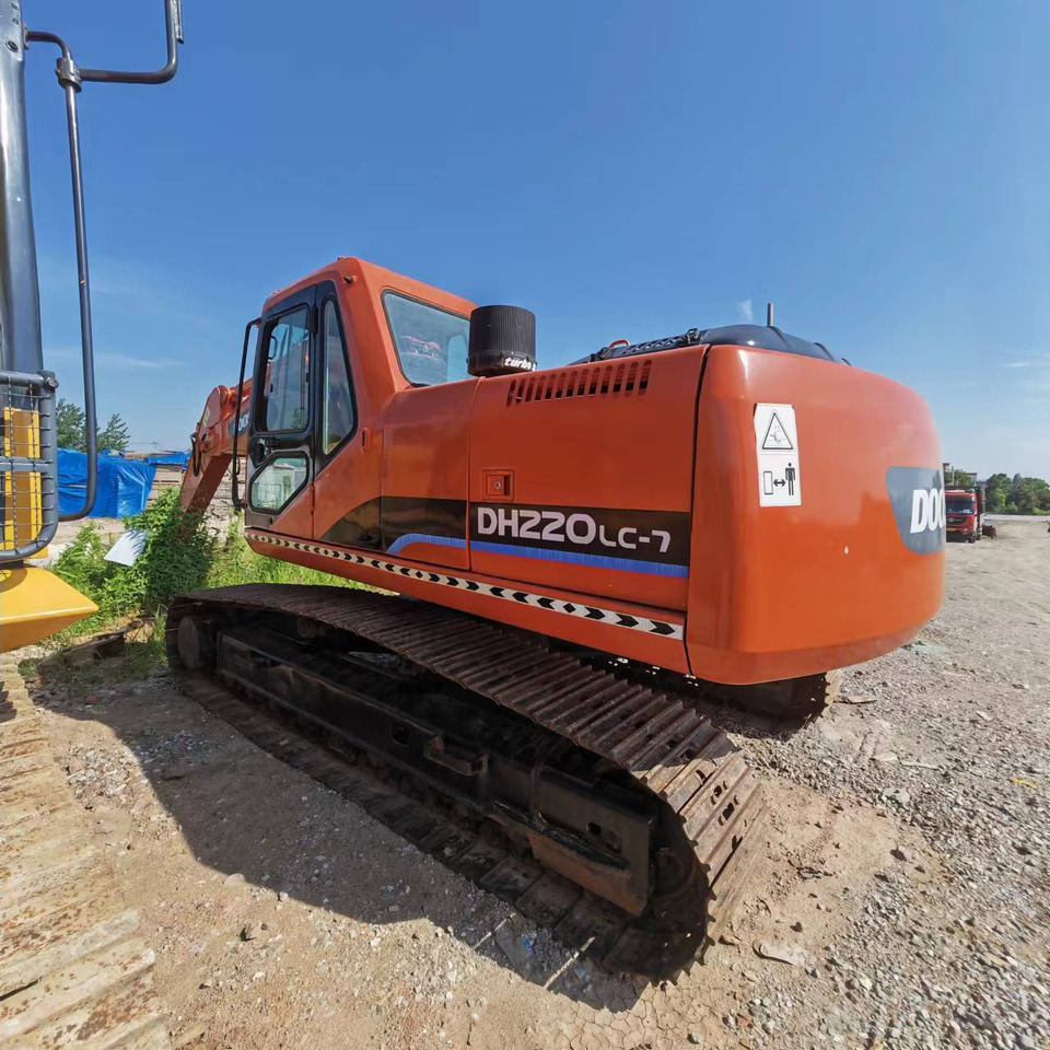 DOOSAN DH220 - Excavadora de cadenas: foto 2 DOOSAN DH220 - Excavadora de cadenas: foto 2