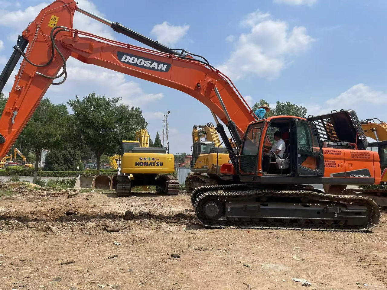 DOOSAN DX340LC-9C - Excavadora de cadenas: foto 4 DOOSAN DX340LC-9C - Excavadora de cadenas: foto 4