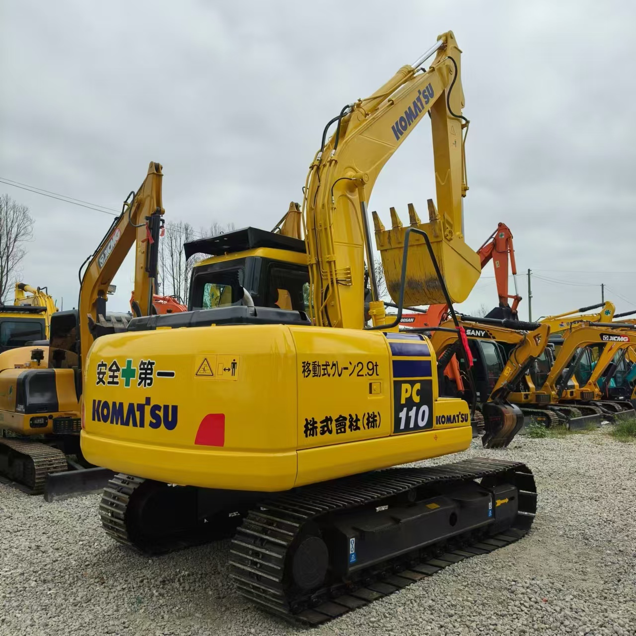 KOMATSU PC110 - Excavadora de cadenas: foto 1 KOMATSU PC110 - Excavadora de cadenas: foto 1