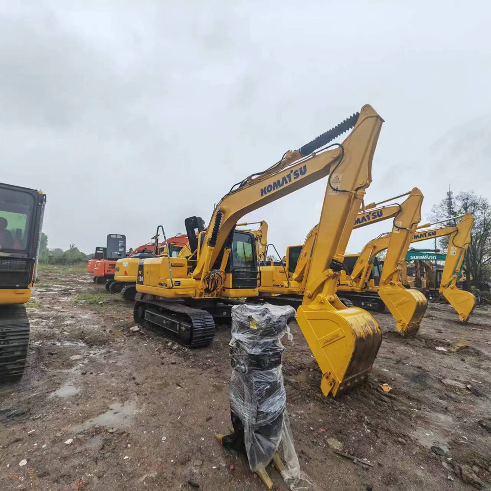 KOMATSU PC120 - Excavadora de cadenas: foto 2 KOMATSU PC120 - Excavadora de cadenas: foto 2