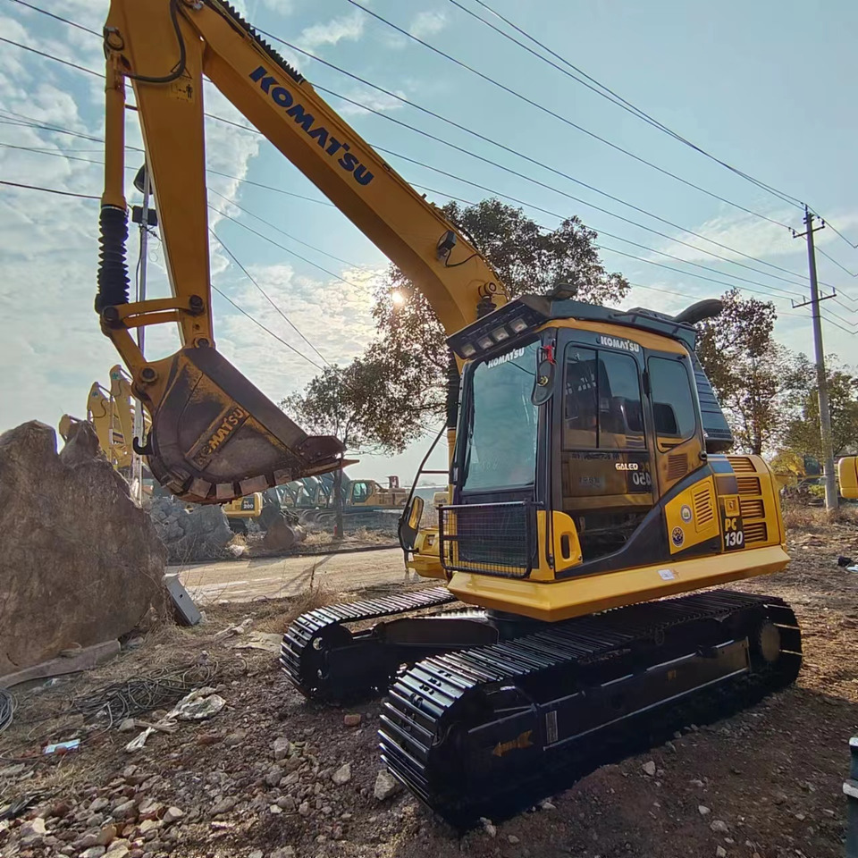KOMATSU PC130 - Excavadora de cadenas: foto 2 KOMATSU PC130 - Excavadora de cadenas: foto 2