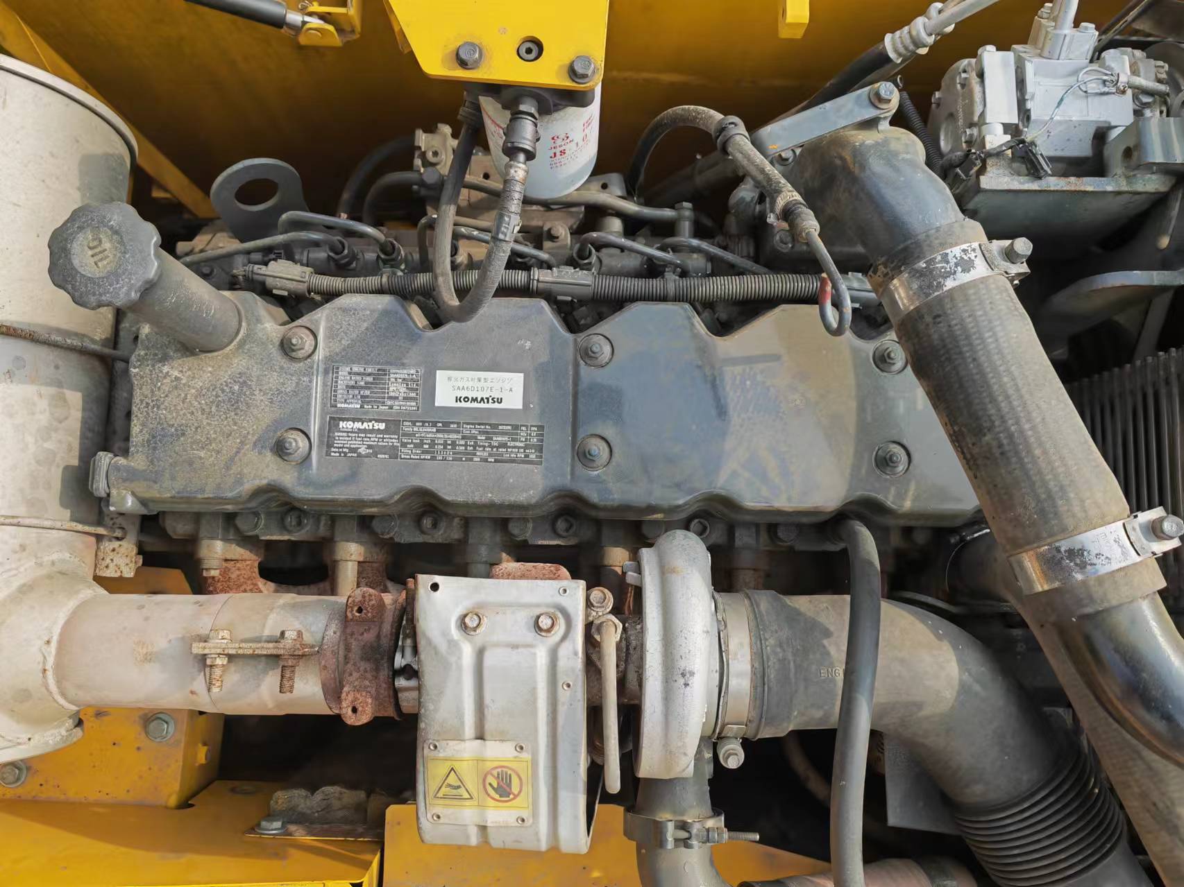 Excavadora de cadenas KOMATSU PC200: foto 9