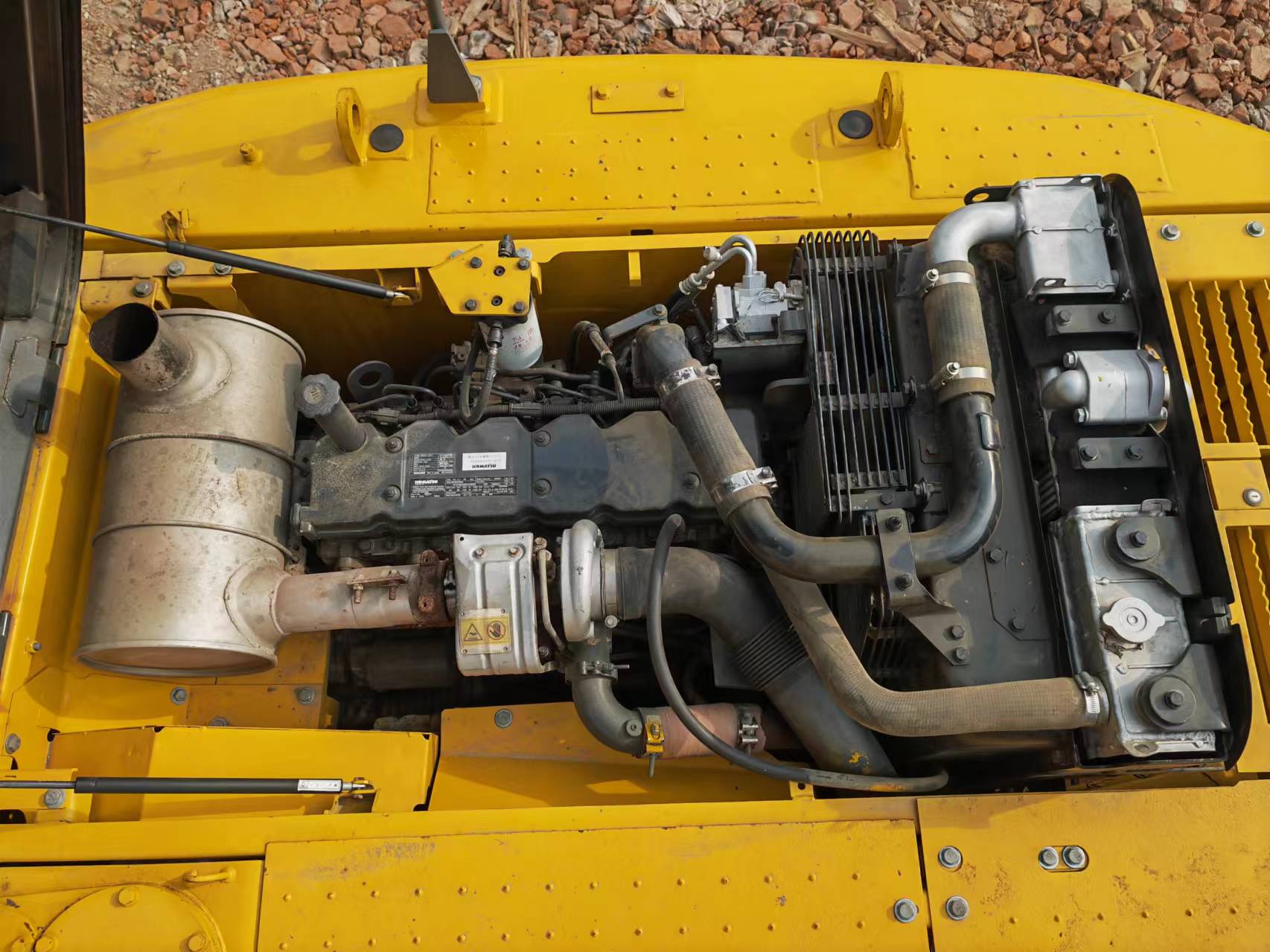 Excavadora de cadenas KOMATSU PC200: foto 8