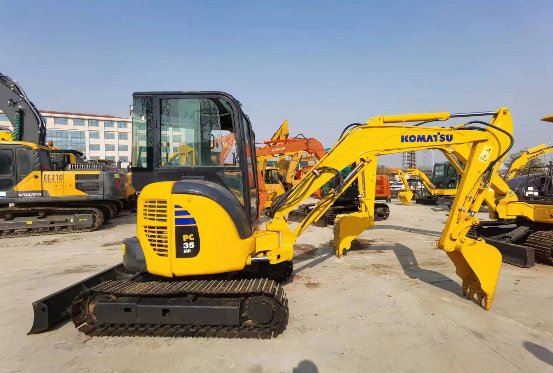 KOMATSU PC35 - Miniexcavadora: foto 1 KOMATSU PC35 - Miniexcavadora: foto 1