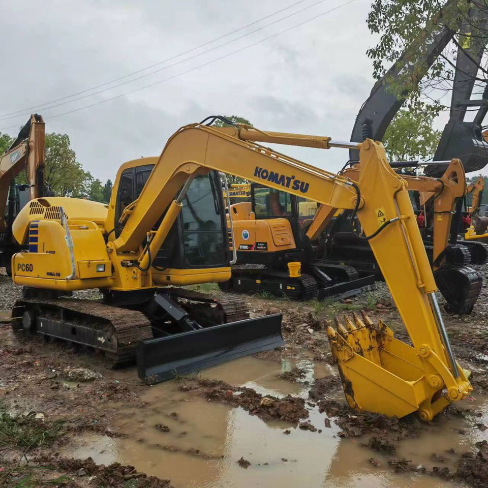 KOMATSU PC60-7 - Excavadora de cadenas: foto 1 KOMATSU PC60-7 - Excavadora de cadenas: foto 1