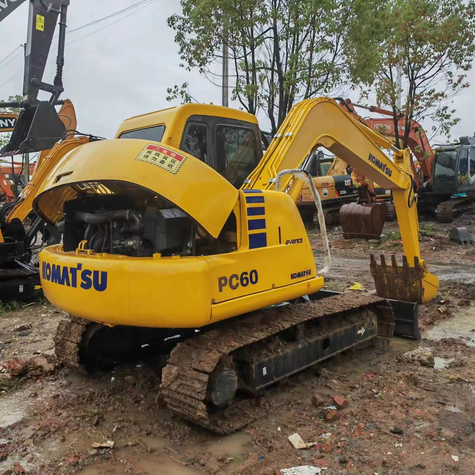 KOMATSU PC60-7 - Excavadora de cadenas: foto 4 KOMATSU PC60-7 - Excavadora de cadenas: foto 4