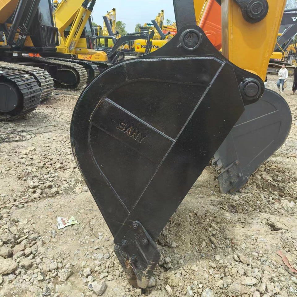 Excavadora de cadenas SANY SY235H: foto 10