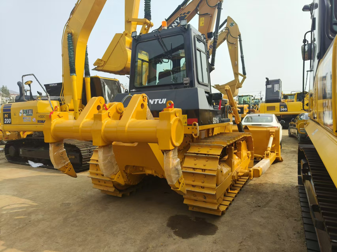 SHANTUI SD16 - Bulldozer: foto 4 SHANTUI SD16 - Bulldozer: foto 4