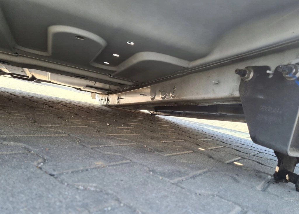 Cabina GOŁA SZKIELET POSZYCIE BLACHA RENAULT GAMA T HIGH WYSOKA KABINA - USZKODZONA: foto 15