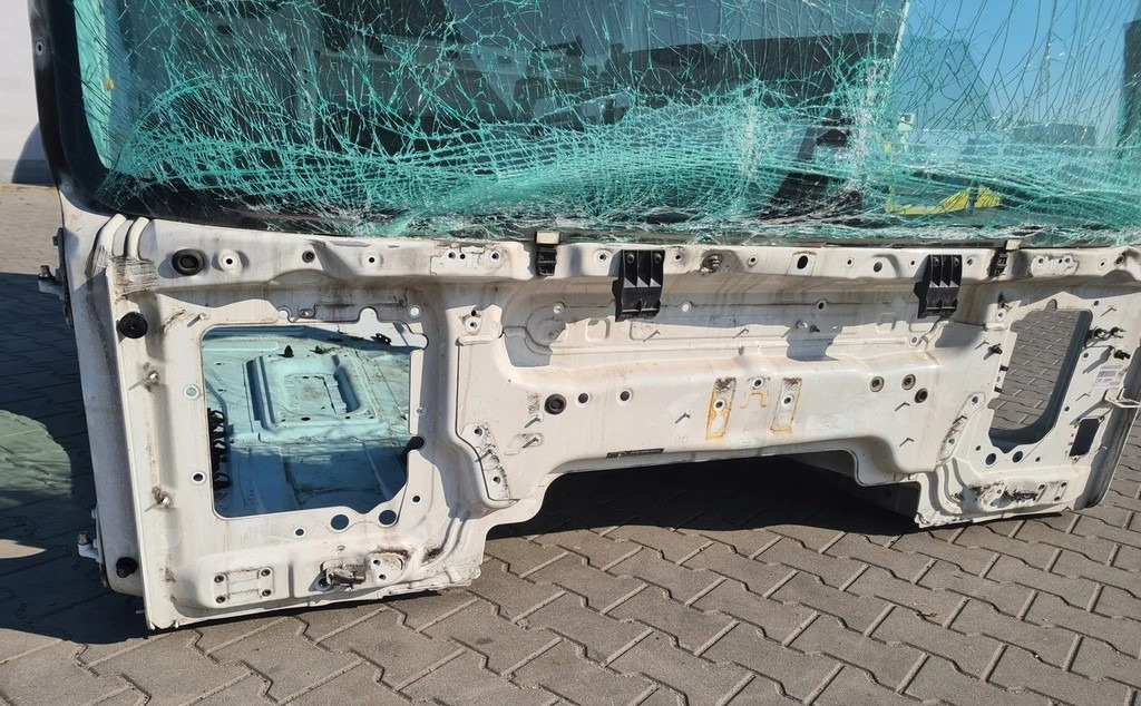Cabina GOŁA SZKIELET POSZYCIE BLACHA RENAULT GAMA T HIGH WYSOKA KABINA - USZKODZONA: foto 12