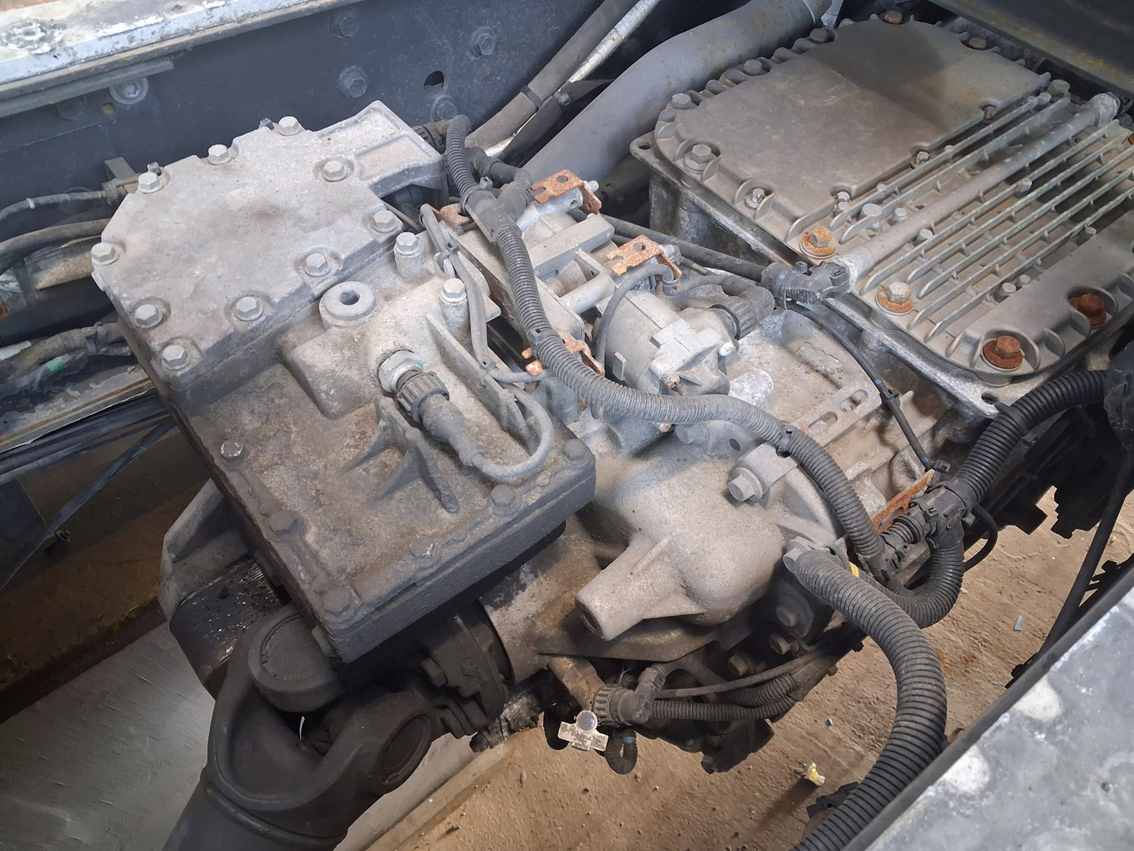 I-SHIFT RENAULT GAMA T EVO VOLVO FH 4 5 AUTOMAT AT2612 F RETARDER - Caja de cambios: foto 2 I-SHIFT RENAULT GAMA T EVO VOLVO FH 4 5 AUTOMAT AT2612 F RETARDER - Caja de cambios: foto 2