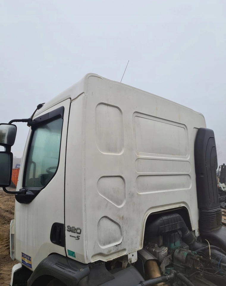 KOMPLETNA KRÓTKA DZIENNA AUTOMAT VOLVO FE EURO 5 - Cabina: foto 4 KOMPLETNA KRÓTKA DZIENNA AUTOMAT VOLVO FE EURO 5 - Cabina: foto 4