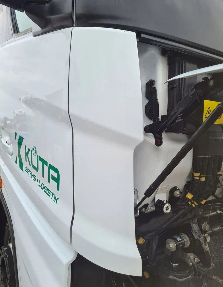 NAROŻNIK POLIK OWIEWKA PRAWA FORD F-MAX 500 TRUCKS CARGO - Cabina: foto 1 NAROŻNIK POLIK OWIEWKA PRAWA FORD F-MAX 500 TRUCKS CARGO - Cabina: foto 1