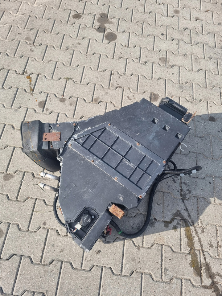 RENAULT NAGRZEWNICA RENAULT MAGNUM DXI LIFT VEGA - Calefacción/ Ventilación para Camión: foto 3 RENAULT NAGRZEWNICA RENAULT MAGNUM DXI LIFT VEGA - Calefacción/ Ventilación para Camión: foto 3