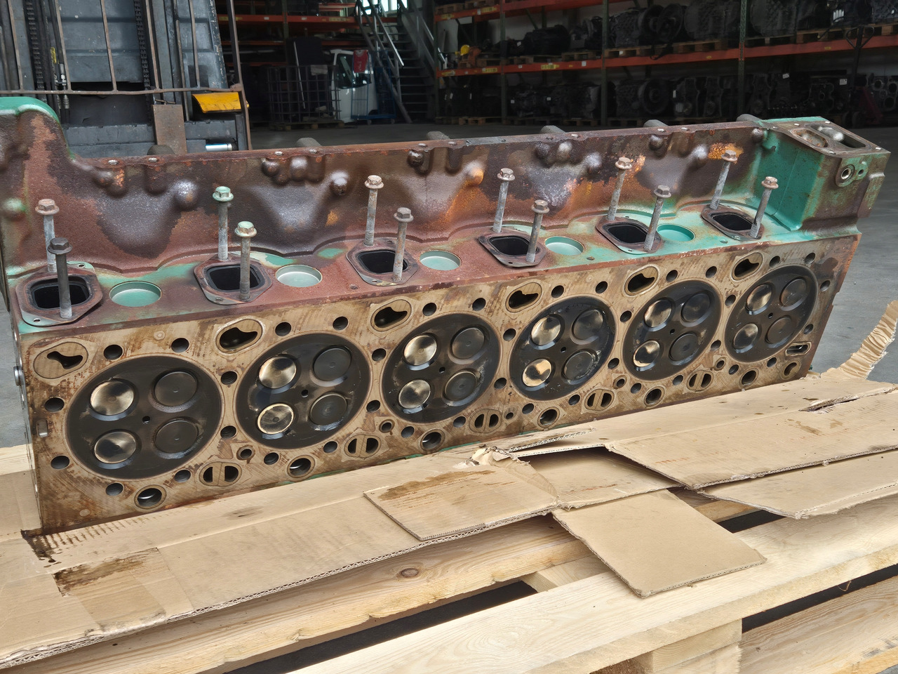 RENAULT SILNIKA D13K 23436289 - Cabezal de bloque: foto 2 RENAULT SILNIKA D13K 23436289 - Cabezal de bloque: foto 2