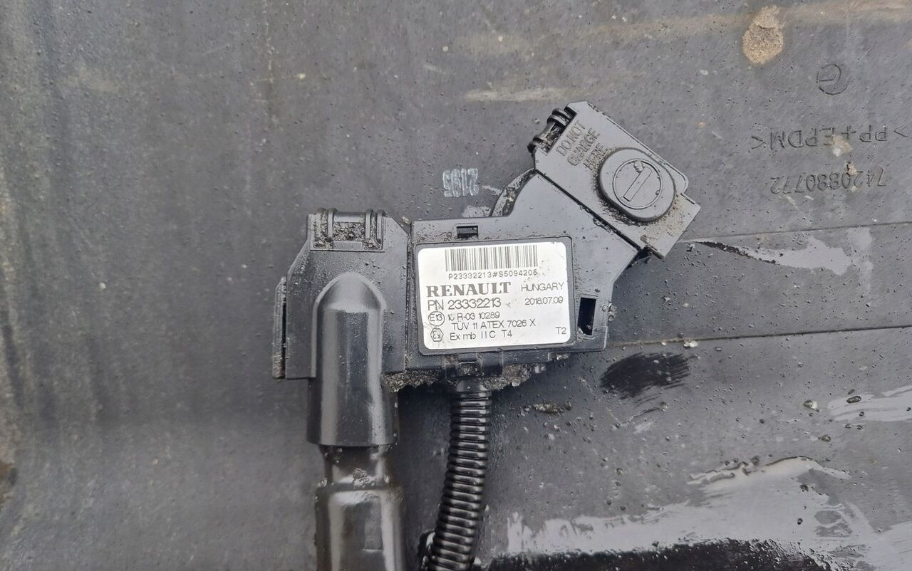 Renault AKUMULATORA 23332213 Renault GAMA RANGE T - Sensor para Camión: foto 1 Renault AKUMULATORA 23332213 Renault GAMA RANGE T - Sensor para Camión: foto 1