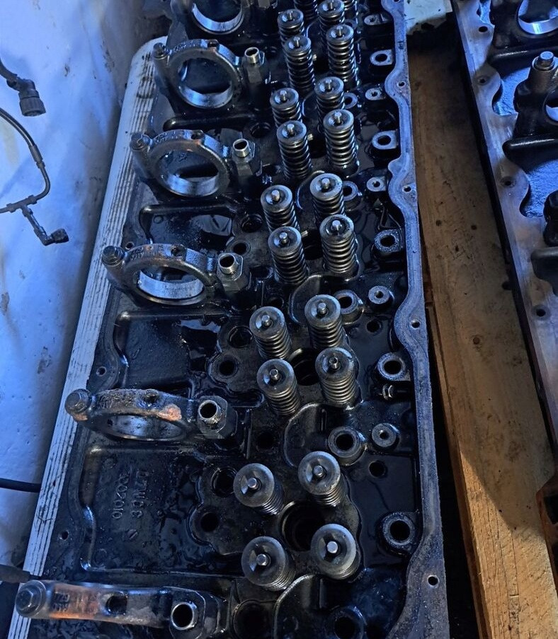 Renault GŁOWICA SILNIKA RENAULT PREMIUM KERAX DXI 11 20754236 - Cabezal de bloque para Camión: foto 1 Renault GŁOWICA SILNIKA RENAULT PREMIUM KERAX DXI 11 20754236 - Cabezal de bloque para Camión: foto 1