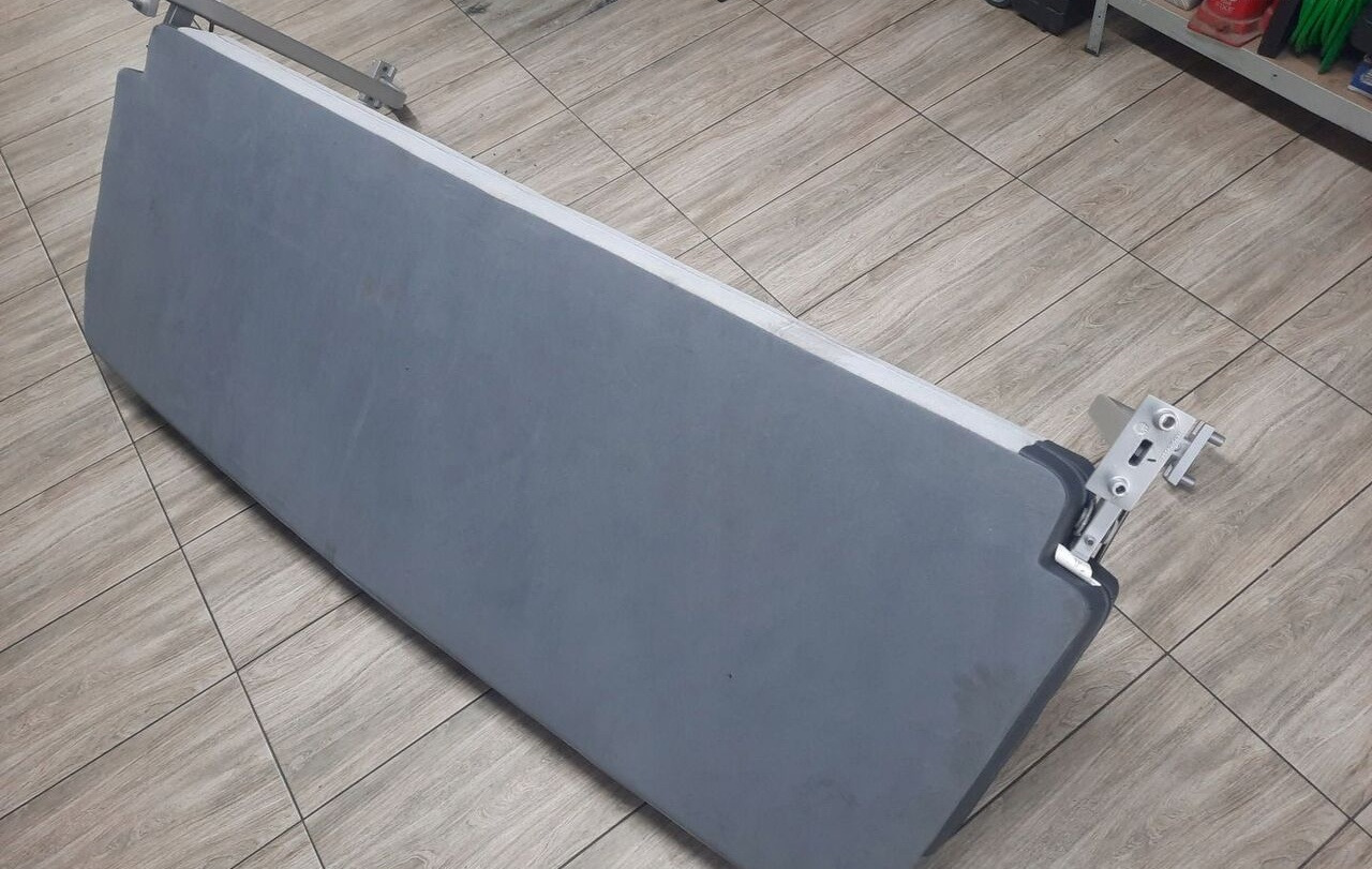 Renault ŁÓŻKO GÓRNE LEŻANKA RENAULT GAMA T RANGE - Asiento para Camión: foto 1 Renault ŁÓŻKO GÓRNE LEŻANKA RENAULT GAMA T RANGE - Asiento para Camión: foto 1