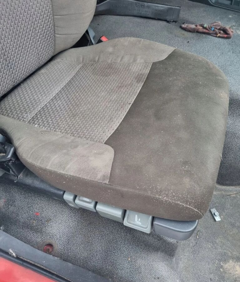 Renault PREMIUM DXI Renault - Asiento para Camión: foto 3 Renault PREMIUM DXI Renault - Asiento para Camión: foto 3