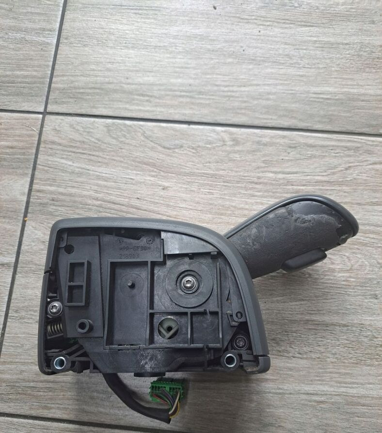 Volvo JOYSTICK BIEGÓW GAŁKA LEWAREK VOLVO FH FM 9 13 21073025 - Palanca de cambio para Camión: foto 1 Volvo JOYSTICK BIEGÓW GAŁKA LEWAREK VOLVO FH FM 9 13 21073025 - Palanca de cambio para Camión: foto 1