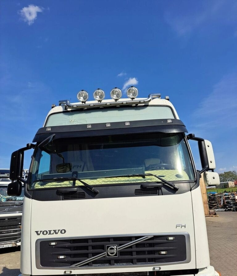 Volvo KOMPLETNA FH 12 13 XL WYSOKA AUTOMAT Volvo Wersja Europejska - Cabina para Camión: foto 5 Volvo KOMPLETNA FH 12 13 XL WYSOKA AUTOMAT Volvo Wersja Europejska - Cabina para Camión: foto 5