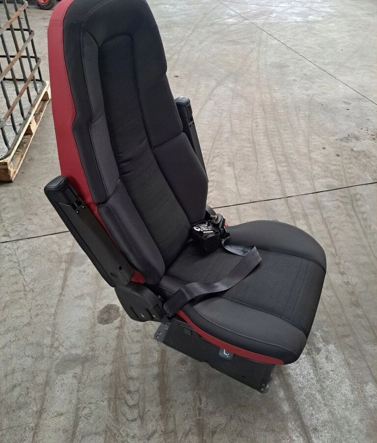 Volvo OBROTOWY PASAŻERA PRAWY FH 4 FM 4 - Asiento para Camión: foto 3 Volvo OBROTOWY PASAŻERA PRAWY FH 4 FM 4 - Asiento para Camión: foto 3