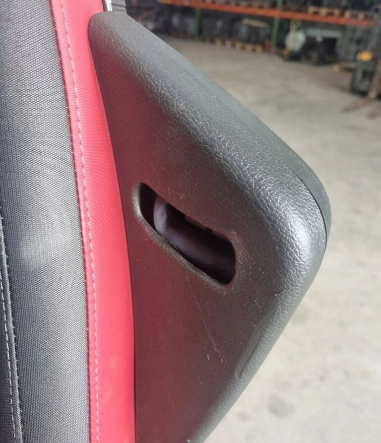 Volvo PNEUMATYCZNY Volvo FH 4 FM 4 AUTOMAT - Asiento para Camión: foto 3 Volvo PNEUMATYCZNY Volvo FH 4 FM 4 AUTOMAT - Asiento para Camión: foto 3