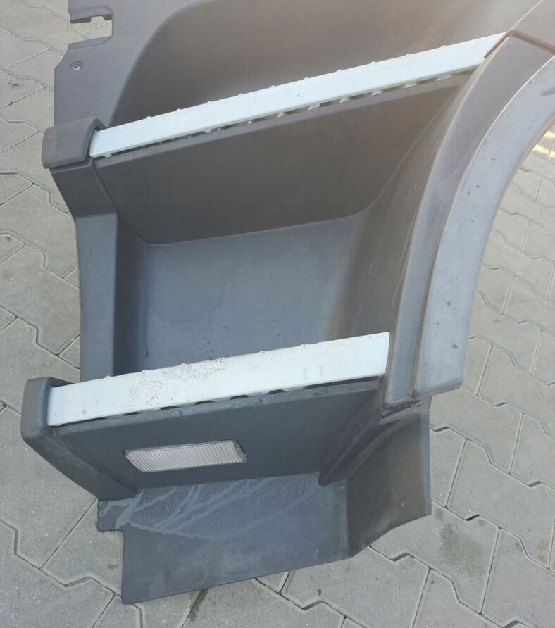 Peldaño para Camión Volvo STOPIEŃ STOPNICA LEWA STELAŻ ORYGINAŁ VOLVO FH 4 82819482: foto 7