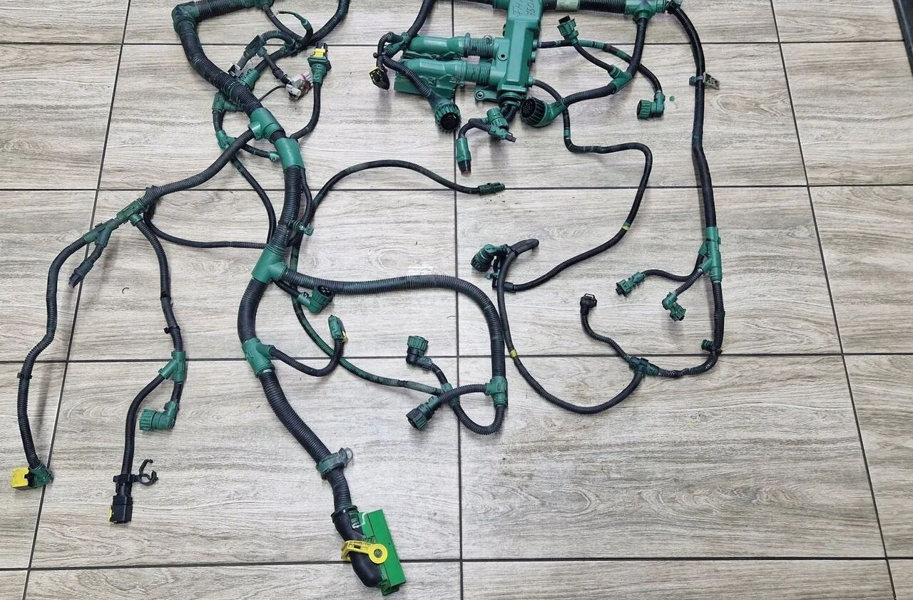 Volvo WIĄZKA INSTALACJA SILNIKA FH 16 D16K EURO 6 22549742 1 Volvo - Cables/ Alambres para Camión: foto 5 Volvo WIĄZKA INSTALACJA SILNIKA FH 16 D16K EURO 6 22549742 1 Volvo - Cables/ Alambres para Camión: foto 5