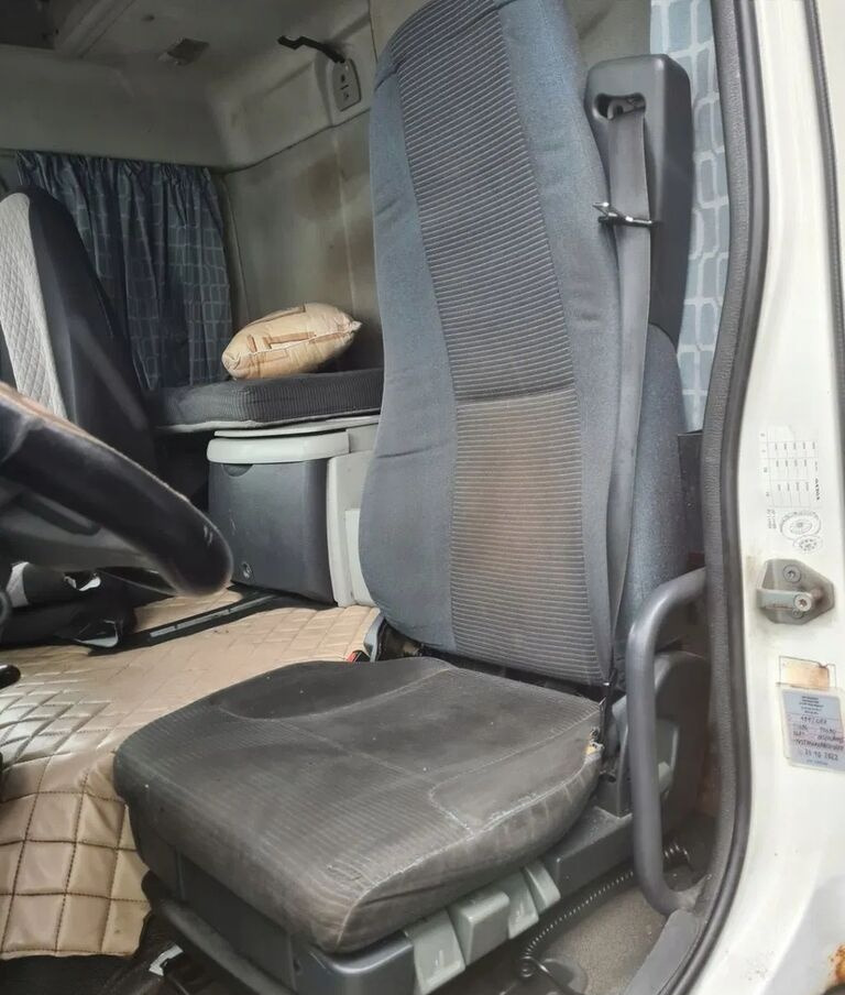 Volvo pneumatyczny Volvo FL FE - Asiento para Camión: foto 4 Volvo pneumatyczny Volvo FL FE - Asiento para Camión: foto 4