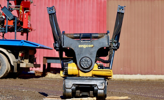 Engcon Engcon EC233S-QS80-SS10 - Rotor basculante: foto 3 Engcon Engcon EC233S-QS80-SS10 - Rotor basculante: foto 3
