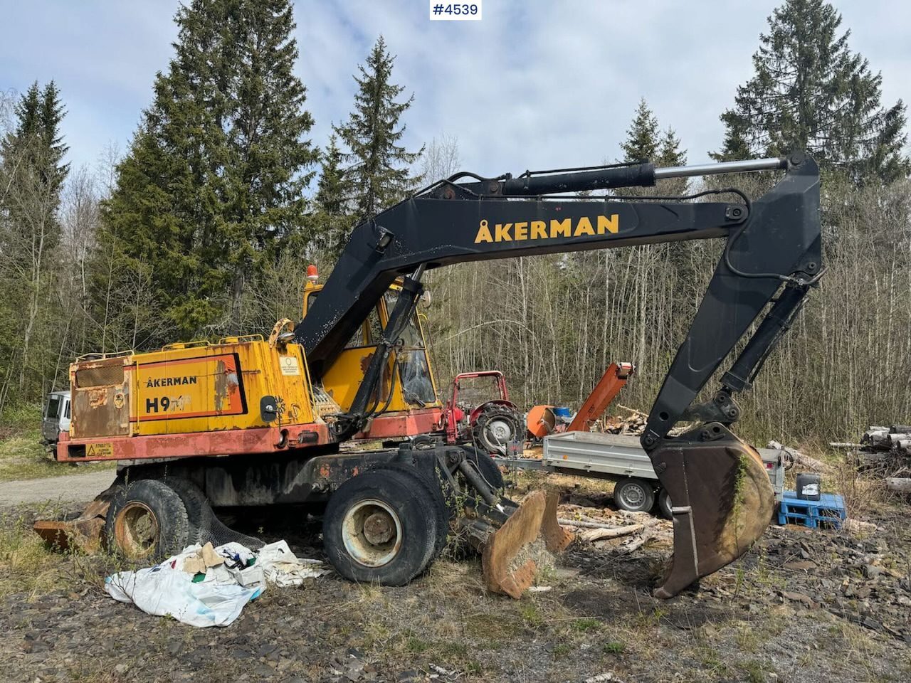 1979 Åkerman H9 Wheeled excavator w/ bucket. Repair object. - Excavadora: foto 2 1979 Åkerman H9 Wheeled excavator w/ bucket. Repair object. - Excavadora: foto 2
