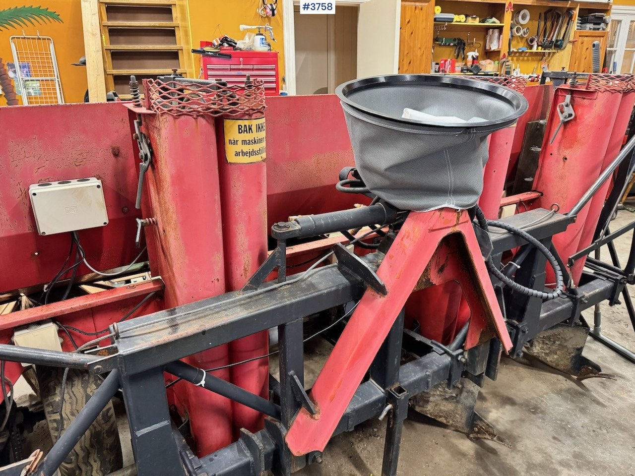 1985 Hylleberg 442 potato planter - Plantadora de patatas: foto 1 1985 Hylleberg 442 potato planter - Plantadora de patatas: foto 1